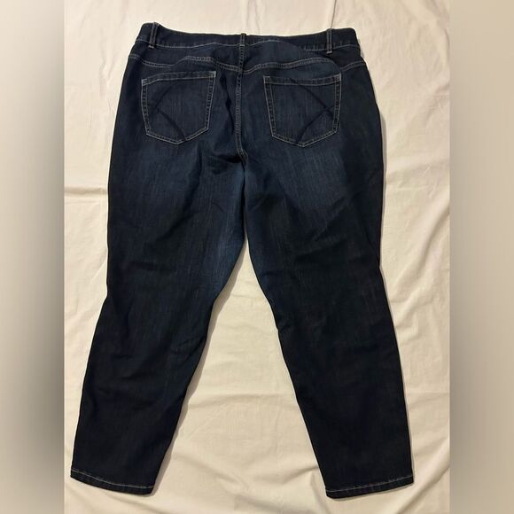 Lane Bryant dark wash skinny tummy control technology size 26 short - Picture 2 of 8